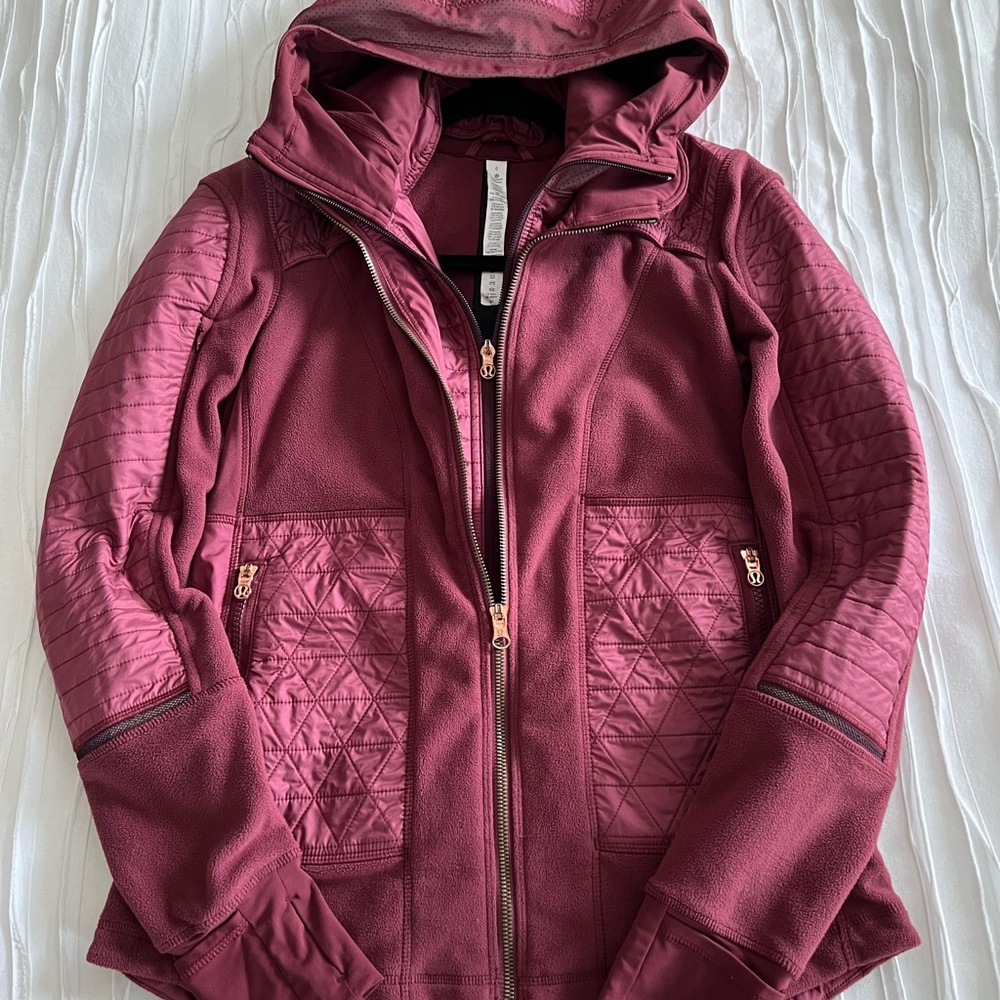 🚫SOLD🚫 Sz 6 Lululemon Fleecy Keen Jacket